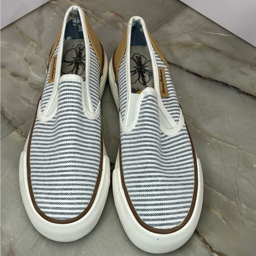 Tommy Bahama Striped Slip-On Striped Sneakers – Size 7 – NWT